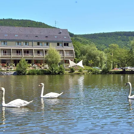 Les Rives 3*